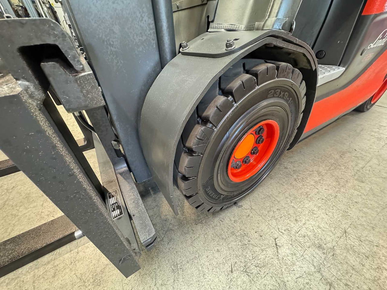 Forklift 2017 SERVICE + UVV 09/2026 LINDE E25HL 2.500KG 3.+4.: picture 9 Forklift 2017 SERVICE + UVV 09/2026 LINDE E25HL 2.500KG 3.+4.: picture 9