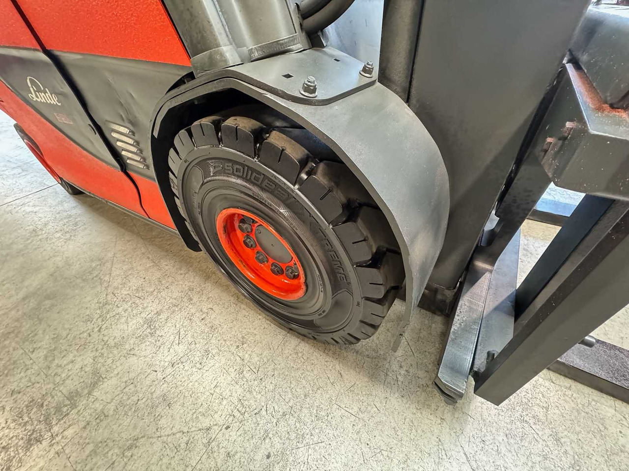 Forklift 2017 SERVICE + UVV 09/2026 LINDE E25HL 2.500KG 3.+4.: picture 12 Forklift 2017 SERVICE + UVV 09/2026 LINDE E25HL 2.500KG 3.+4.: picture 12