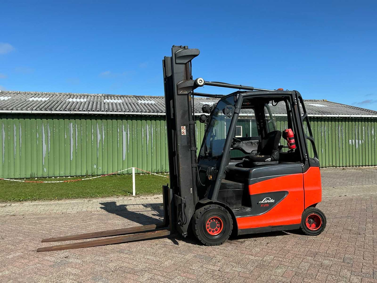 2018 LINDE E25PH-01/600 FORKLIFT TRUCK - Forklift: picture 1 2018 LINDE E25PH-01/600 FORKLIFT TRUCK - Forklift: picture 1