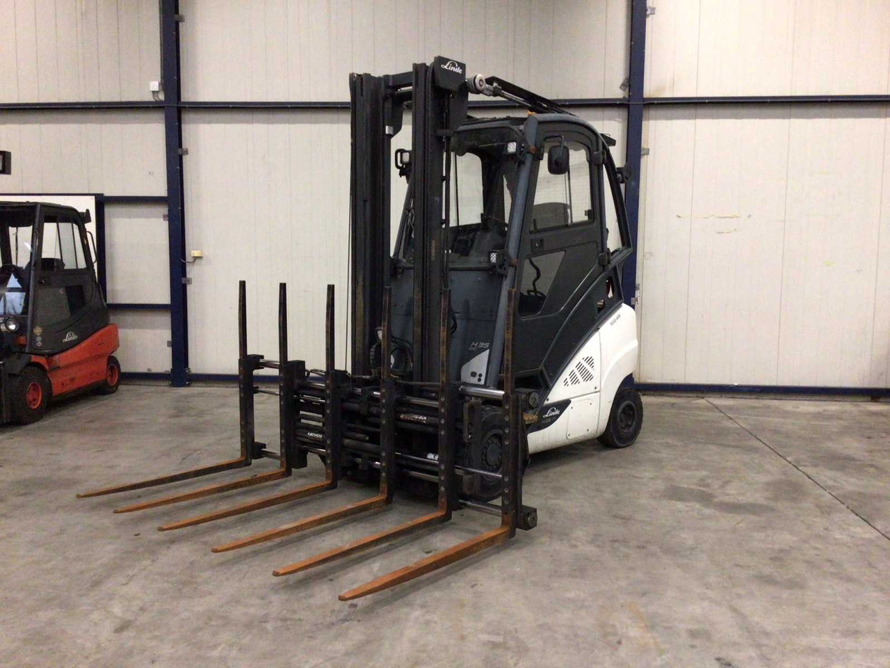 2019 LINDE H35T FORKLIFT - Forklift: picture 1 2019 LINDE H35T FORKLIFT - Forklift: picture 1