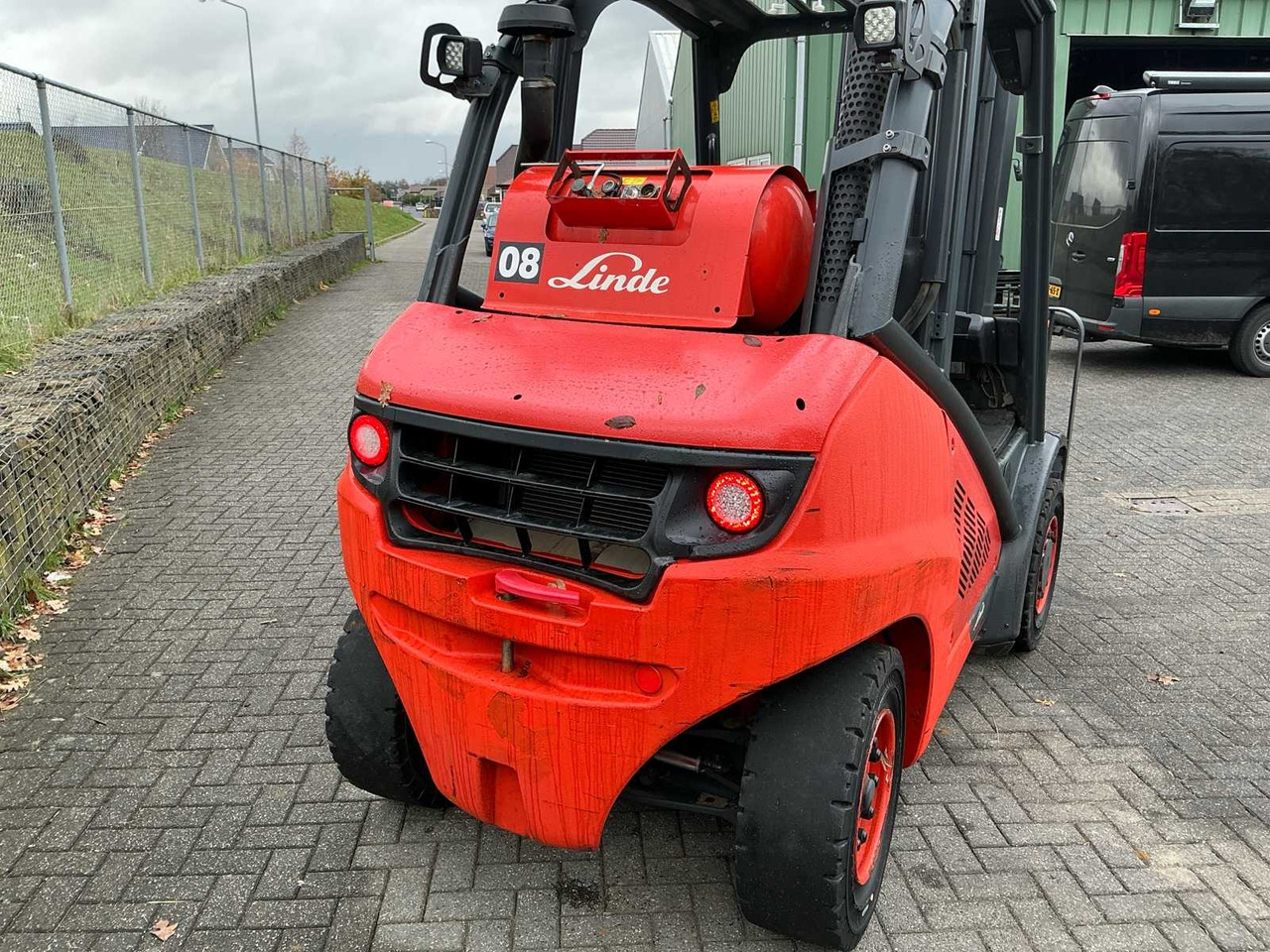 2019 LINDE H40T-02 FORKLIFT - Forklift: picture 3 2019 LINDE H40T-02 FORKLIFT - Forklift: picture 3