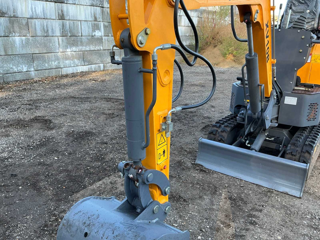 Mini excavator 2022 HYTEC XV10B MINI EXCAVATOR: picture 16 Mini excavator 2022 HYTEC XV10B MINI EXCAVATOR: picture 16