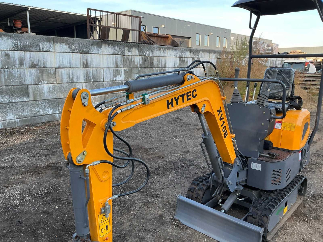 Mini excavator 2022 HYTEC XV10B MINI EXCAVATOR: picture 18 Mini excavator 2022 HYTEC XV10B MINI EXCAVATOR: picture 18