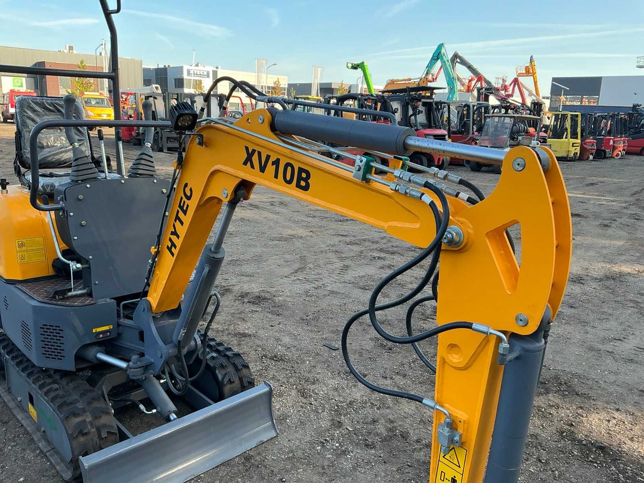 Mini excavator 2022 HYTEC XV10B MINI EXCAVATOR: picture 19 Mini excavator 2022 HYTEC XV10B MINI EXCAVATOR: picture 19