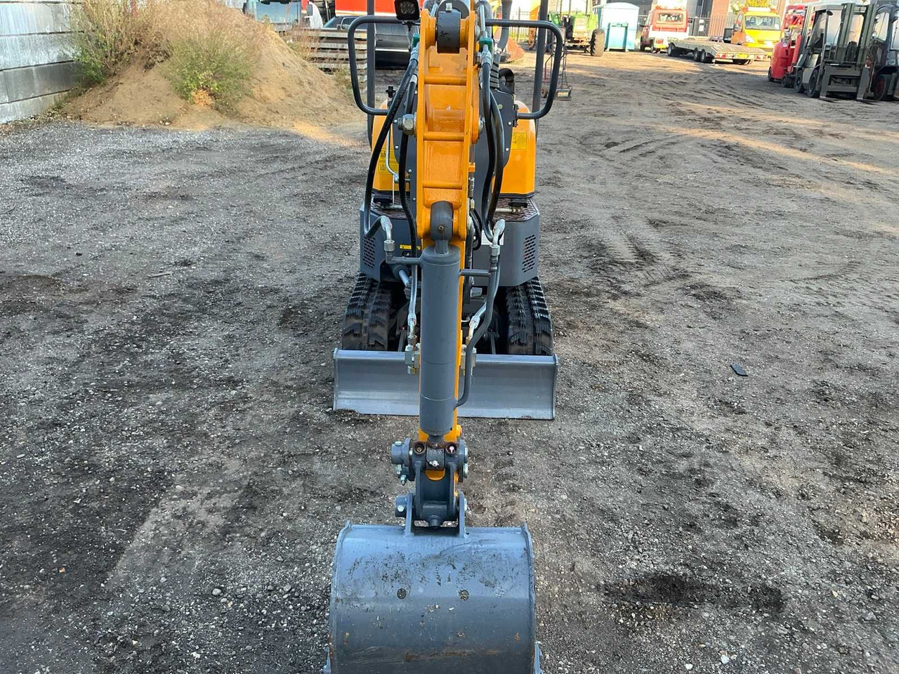 Mini excavator 2022 HYTEC XV10B MINI EXCAVATOR: picture 15 Mini excavator 2022 HYTEC XV10B MINI EXCAVATOR: picture 15