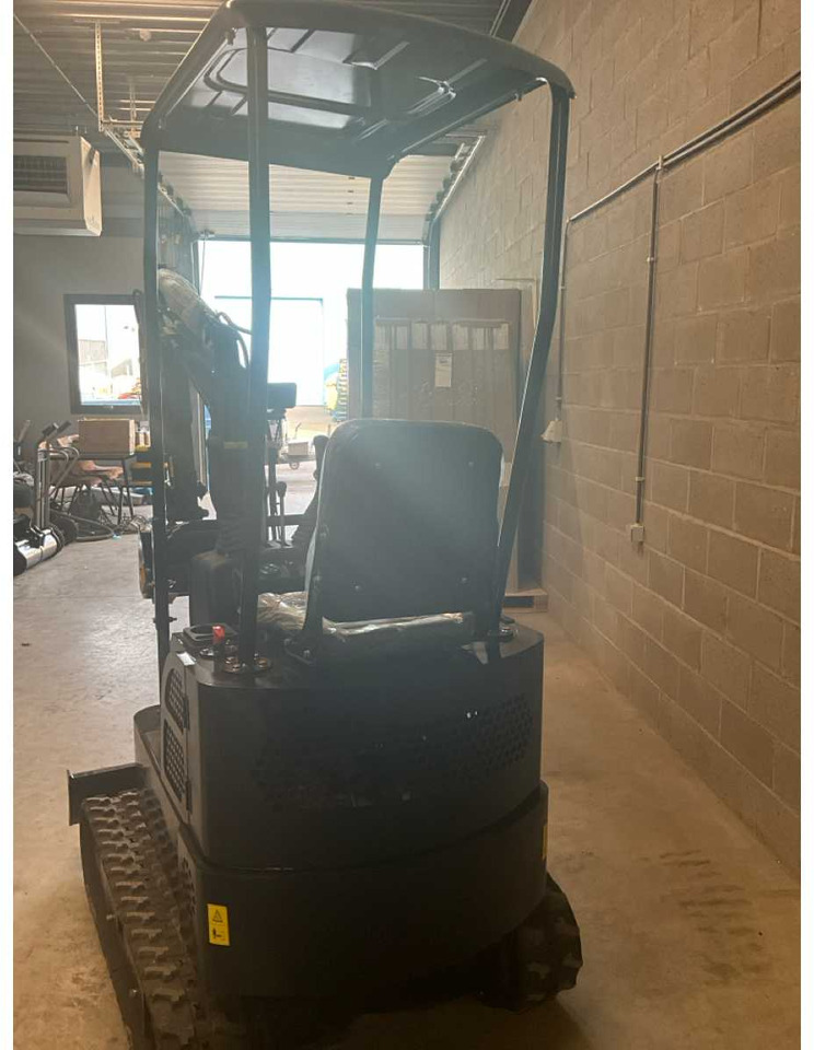 2025 MINI EXCAVATOR 1000KG WITH WARRANTY - Mini excavator: picture 3 2025 MINI EXCAVATOR 1000KG WITH WARRANTY - Mini excavator: picture 3