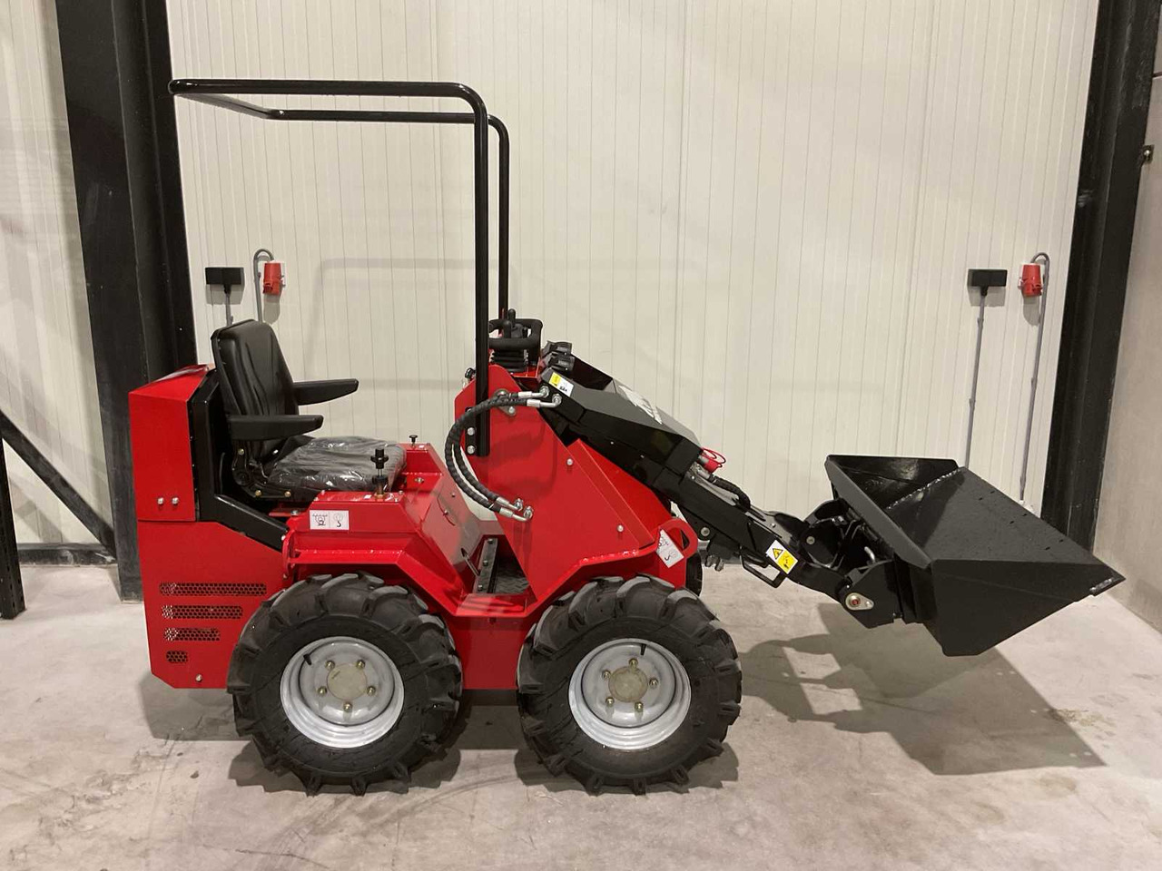 2025 RHINO-CROSS SSL480 SHOVEL - Wheel loader: picture 4 2025 RHINO-CROSS SSL480 SHOVEL - Wheel loader: picture 4