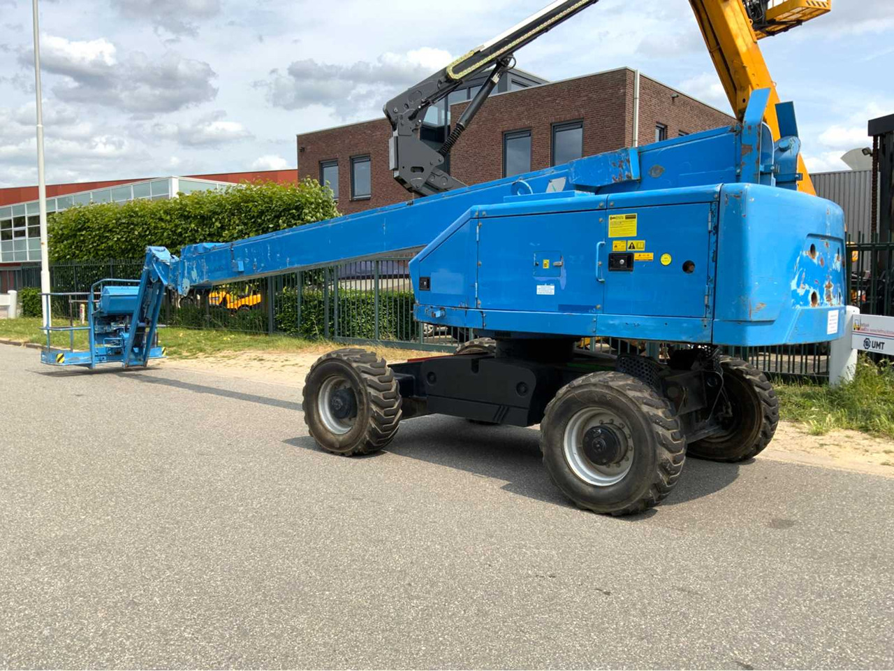 AICHI - SP21AJ - AERIAL PLATFORM DIESEL 23 METERS WORKING HEIGHT - Aerial platform: picture 3 AICHI - SP21AJ - AERIAL PLATFORM DIESEL 23 METERS WORKING HEIGHT - Aerial platform: picture 3