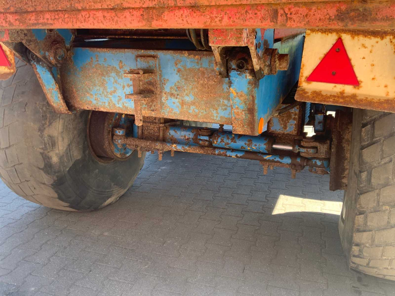 Farm tipping trailer/ Dumper Beco Gigant 240: picture 13