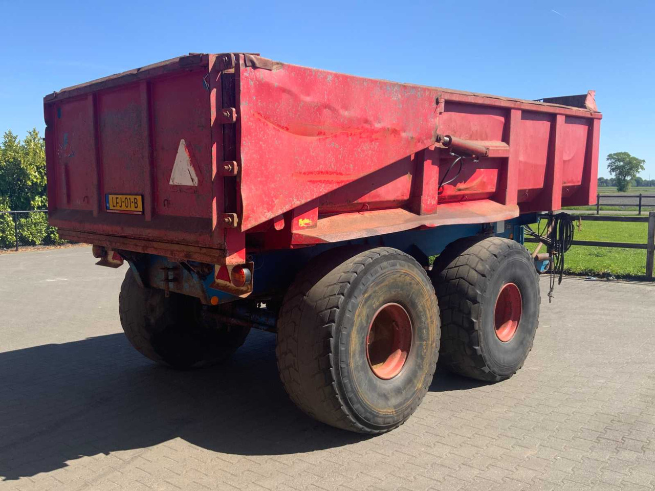 Farm tipping trailer/ Dumper Beco Gigant 240: picture 11