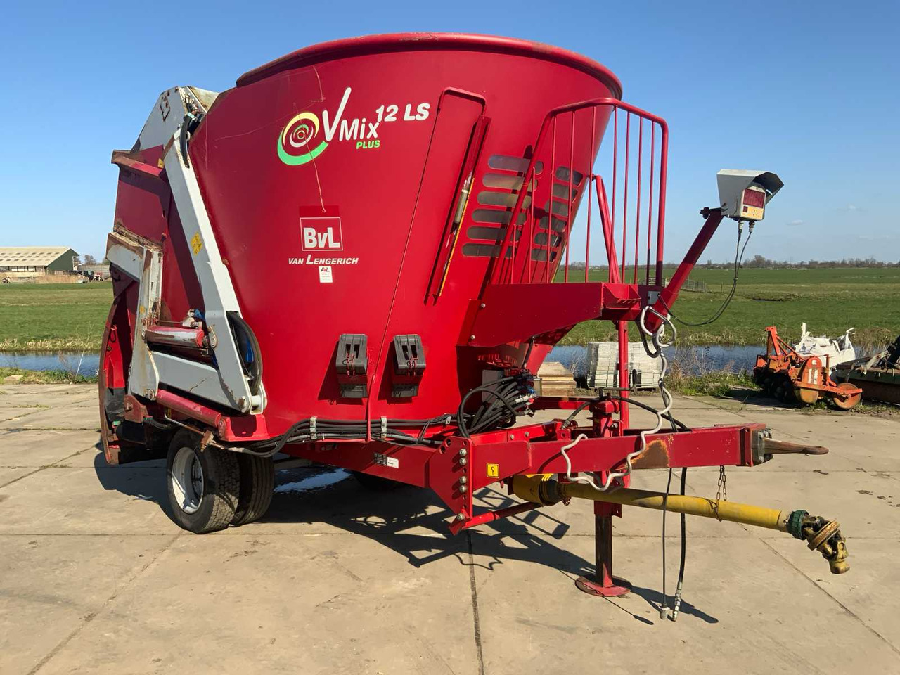 BvL van Lengerich V-MIX 12LS - Forage mixer wagon: picture 2 BvL van Lengerich V-MIX 12LS - Forage mixer wagon: picture 2