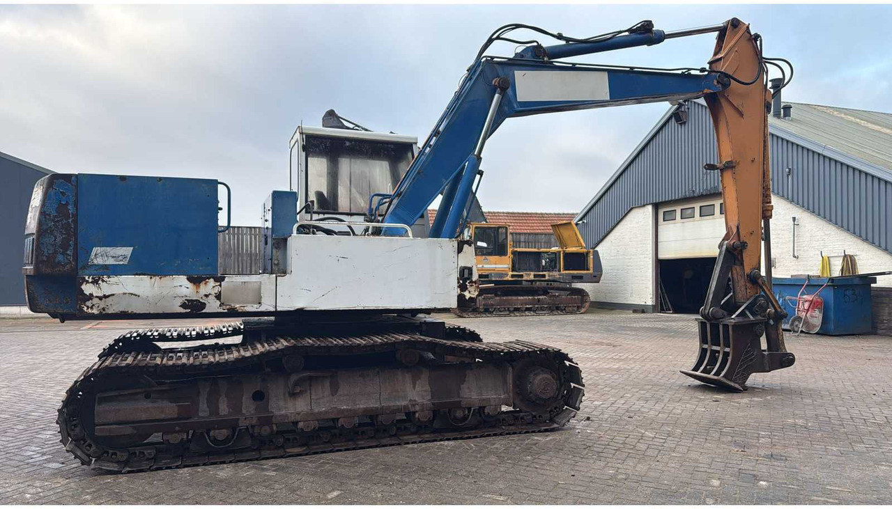 CASE - 1088 - TRACKED EXCAVATOR - Excavator: picture 5 CASE - 1088 - TRACKED EXCAVATOR - Excavator: picture 5