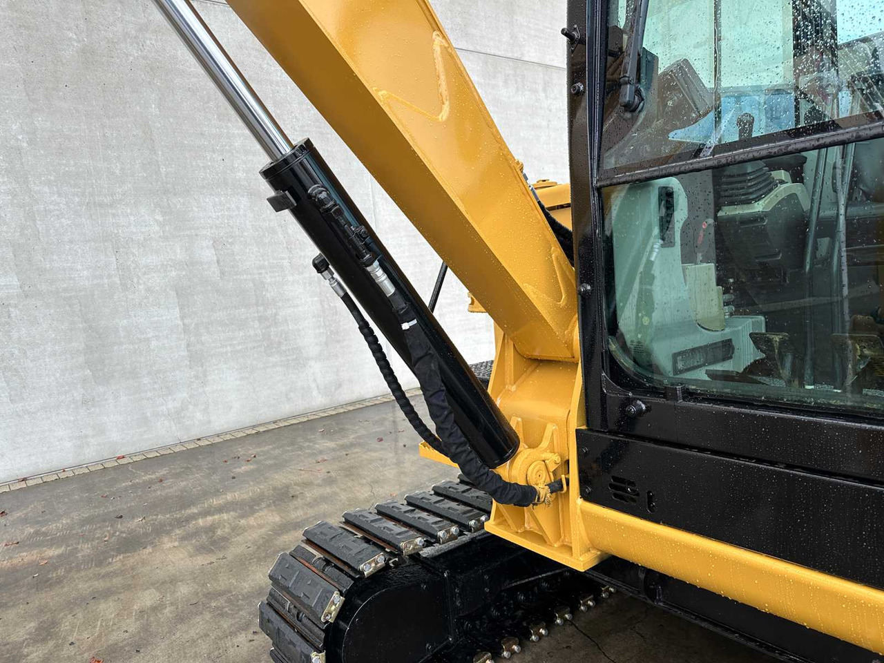 Excavator CATERPILLAR - 2017 - 305.5E2 - MIDI EXCAVATOR: picture 16