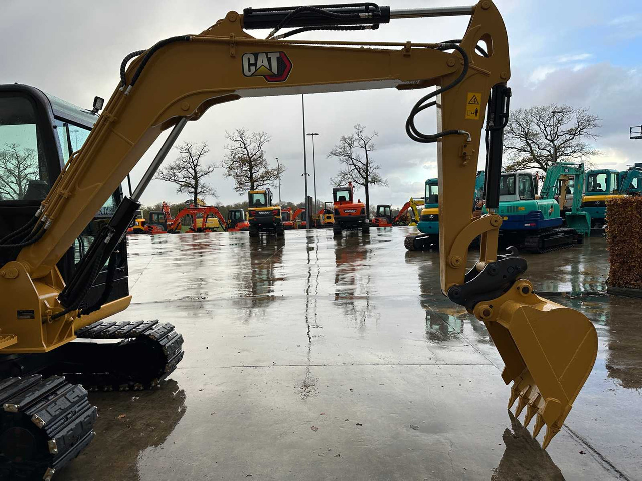 Excavator CATERPILLAR - 2017 - 305.5E2 - MIDI EXCAVATOR: picture 14