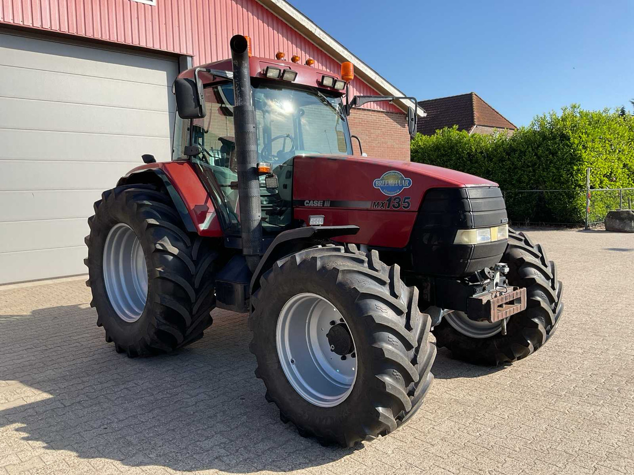 Case IH MX 135 - Farm tractor: picture 4 Case IH MX 135 - Farm tractor: picture 4