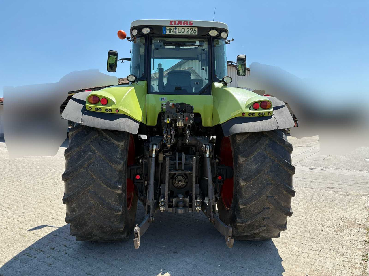 Claas Axion 840 C-Matic - Farm tractor: picture 3 Claas Axion 840 C-Matic - Farm tractor: picture 3
