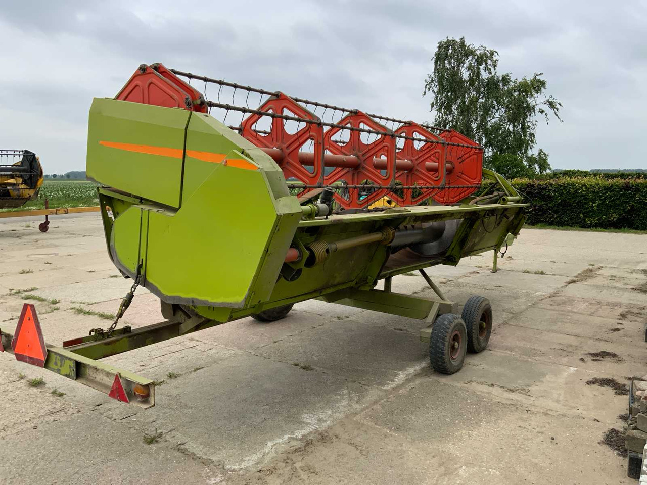 Claas - Combine harvester: picture 2 Claas - Combine harvester: picture 2