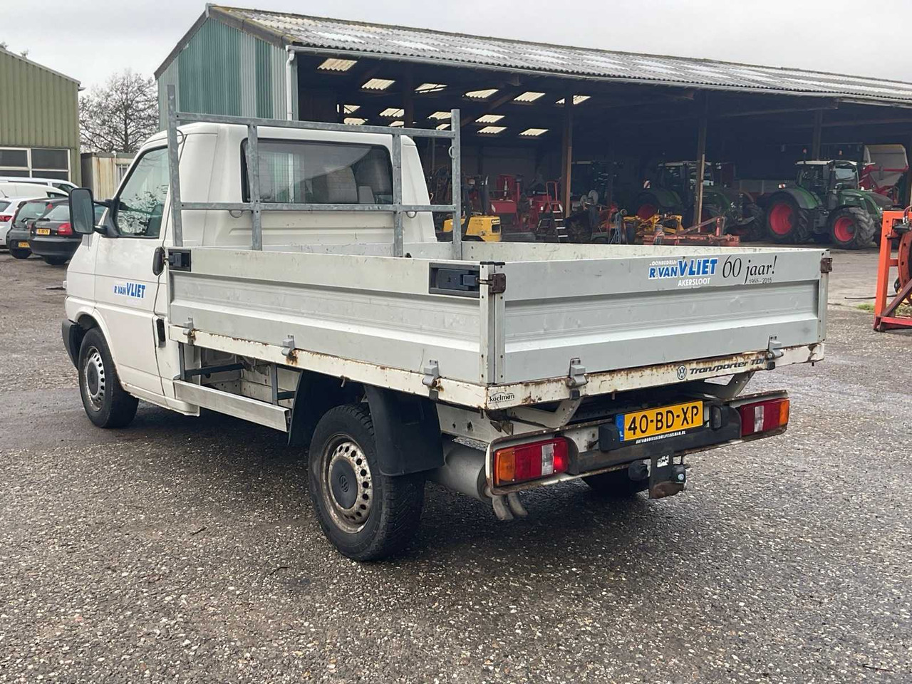 2002 VOLKSWAGEN TRANSPORTER 2.5 TDI 292 COMMERCIAL VEHICLE - Commercial vehicle: picture 4 2002 VOLKSWAGEN TRANSPORTER 2.5 TDI 292 COMMERCIAL VEHICLE - Commercial vehicle: picture 4