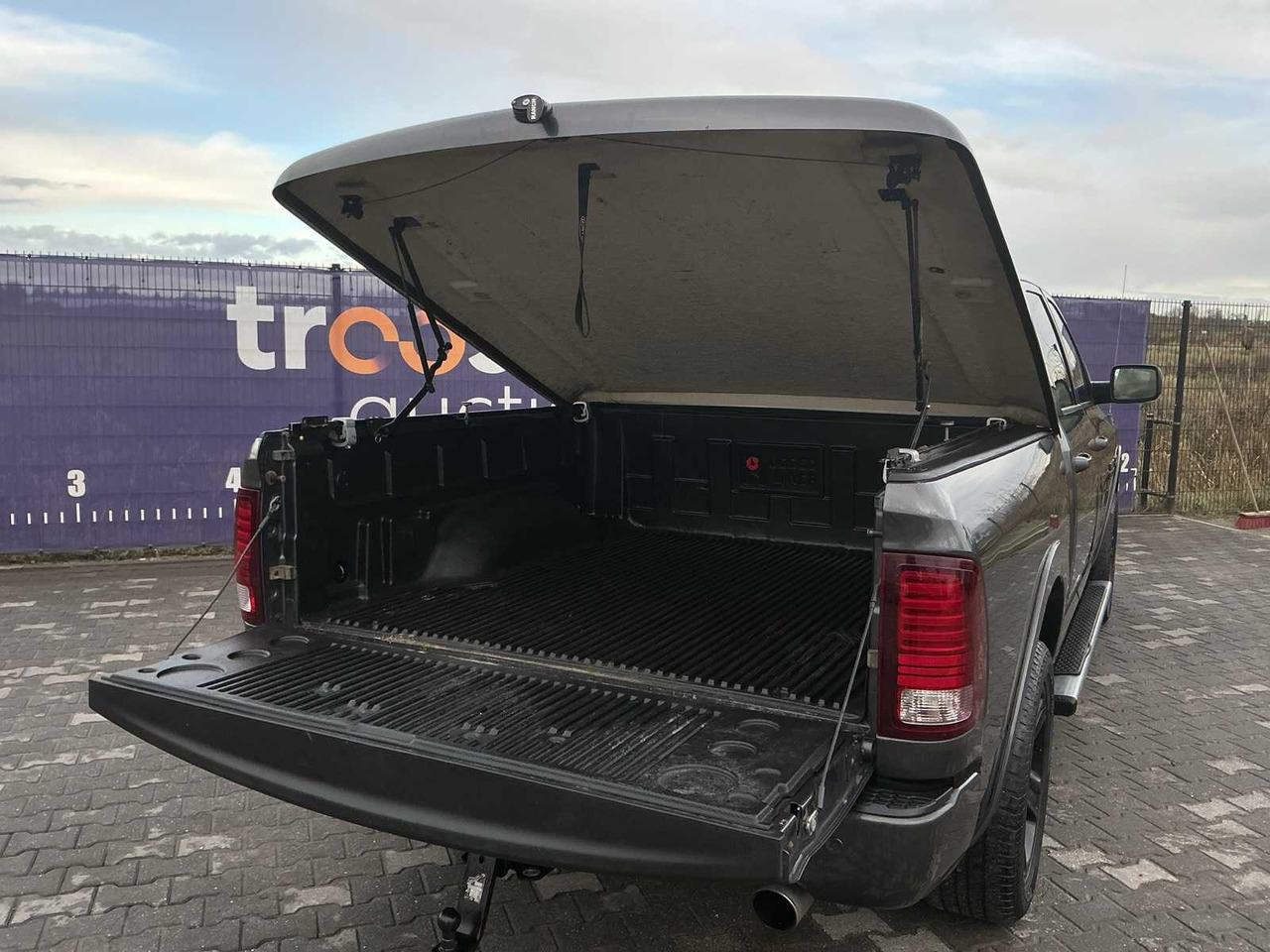 2013 - DODGE - RAM 1500 - 5.7 V8 4X4 QC 6'4 - COMMERCIAL VEHICLE - Commercial vehicle: picture 5 2013 - DODGE - RAM 1500 - 5.7 V8 4X4 QC 6'4 - COMMERCIAL VEHICLE - Commercial vehicle: picture 5