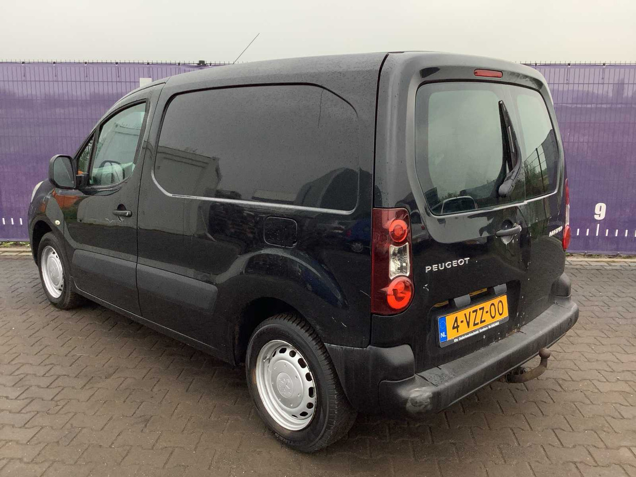 2013 - PEUGEOT - PARTNER - 120 1.6 HDI L1XR PR+ - COMMERCIAL VEHICLE - Commercial vehicle: picture 3 2013 - PEUGEOT - PARTNER - 120 1.6 HDI L1XR PR+ - COMMERCIAL VEHICLE - Commercial vehicle: picture 3