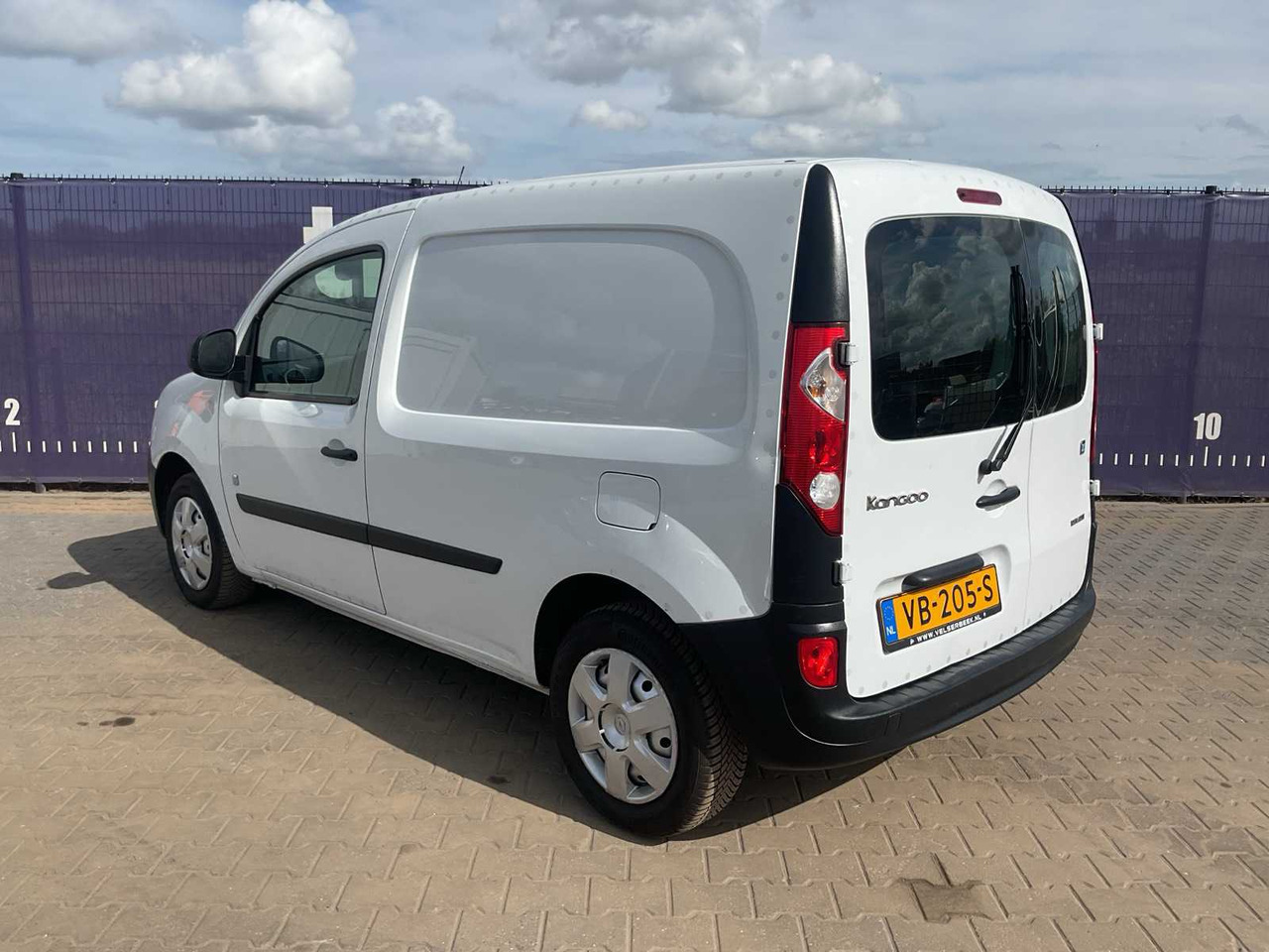 2013 - RENAULT - KANGOO EXPRESS - Z.E. - COMMERCIAL VEHICLE - Commercial vehicle: picture 3 2013 - RENAULT - KANGOO EXPRESS - Z.E. - COMMERCIAL VEHICLE - Commercial vehicle: picture 3