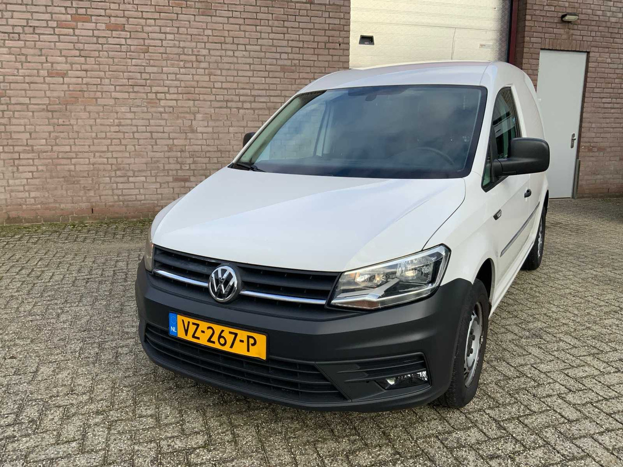 2016 VOLKSWAGEN CADDY COMMERCIAL VEHICLE - Commercial vehicle: picture 2 2016 VOLKSWAGEN CADDY COMMERCIAL VEHICLE - Commercial vehicle: picture 2