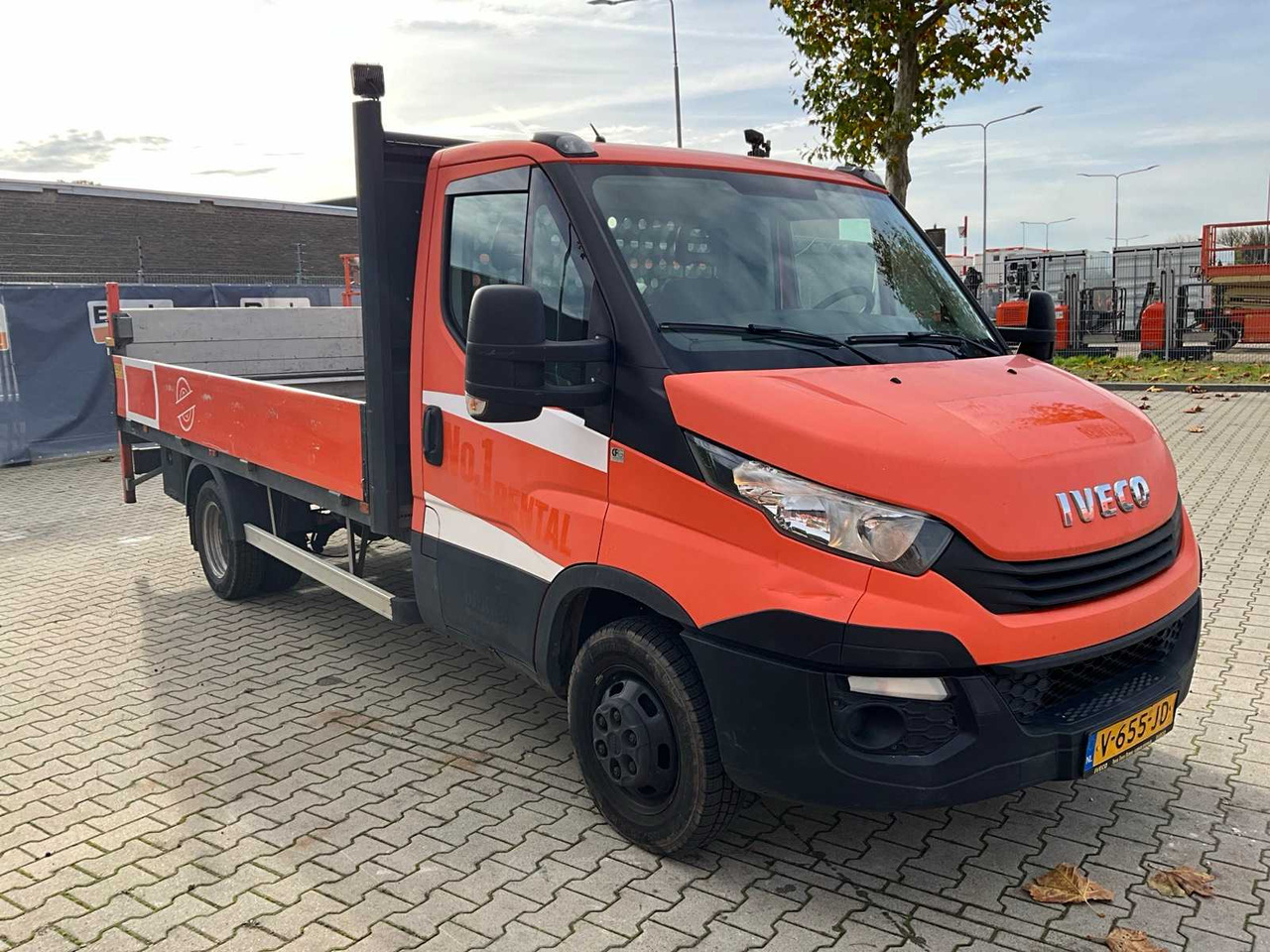 2017 IVECO DAILY 35-140 FLATBED TRUCK - Commercial vehicle: picture 4 2017 IVECO DAILY 35-140 FLATBED TRUCK - Commercial vehicle: picture 4
