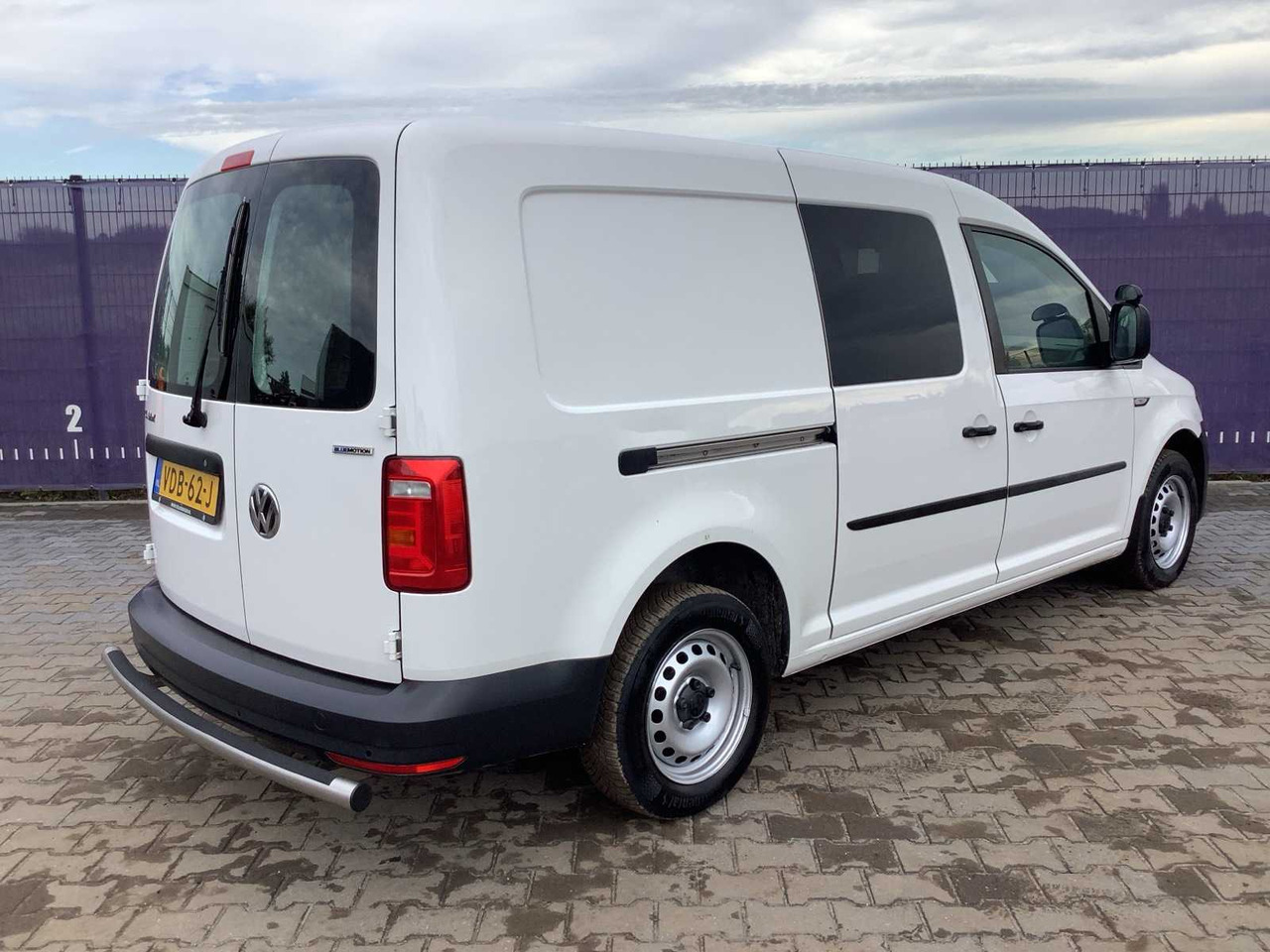2019 - VOLKSWAGEN - CADDY - 1.4 TGI MAXI L2H1 ECOFUEL - CNG/NATURAL GAS - COMMERCIAL VEHICLE - Commercial vehicle: picture 3 2019 - VOLKSWAGEN - CADDY - 1.4 TGI MAXI L2H1 ECOFUEL - CNG/NATURAL GAS - COMMERCIAL VEHICLE - Commercial vehicle: picture 3