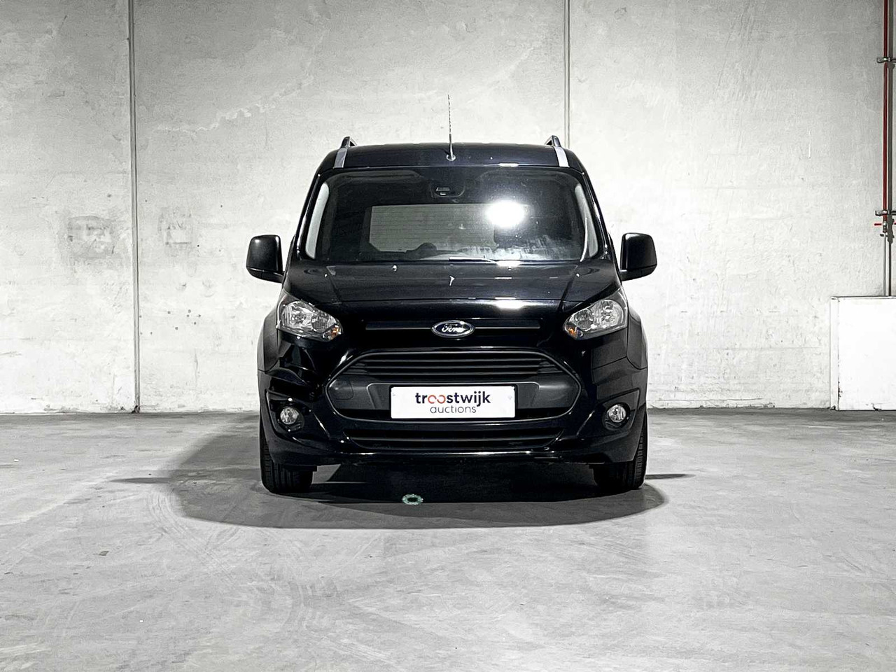 FORD TRANSIT CONNECT 1.5 ECOBLUE L2 AMBIENTE 101HP 2017, VND-90-K COMMERCIAL VEHICLE - Commercial vehicle: picture 3 FORD TRANSIT CONNECT 1.5 ECOBLUE L2 AMBIENTE 101HP 2017, VND-90-K COMMERCIAL VEHICLE - Commercial vehicle: picture 3