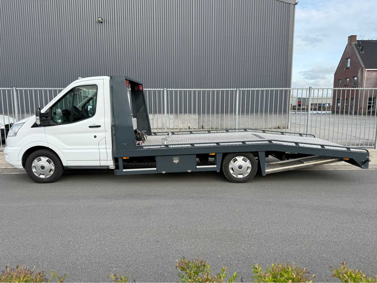 FORD - TRANSIT - TIJHOF CAR TRANSPORTER - COMMERCIAL VEHICLE - 2016 - Commercial vehicle: picture 4 FORD - TRANSIT - TIJHOF CAR TRANSPORTER - COMMERCIAL VEHICLE - 2016 - Commercial vehicle: picture 4