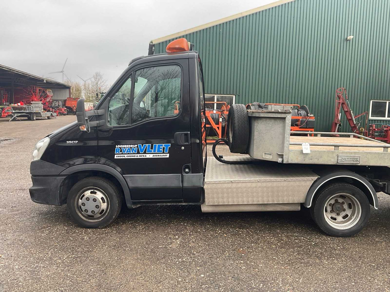 IVECO - DAILY - 35C17 300 - COMMERCIAL VEHICLE - Commercial vehicle: picture 4 IVECO - DAILY - 35C17 300 - COMMERCIAL VEHICLE - Commercial vehicle: picture 4