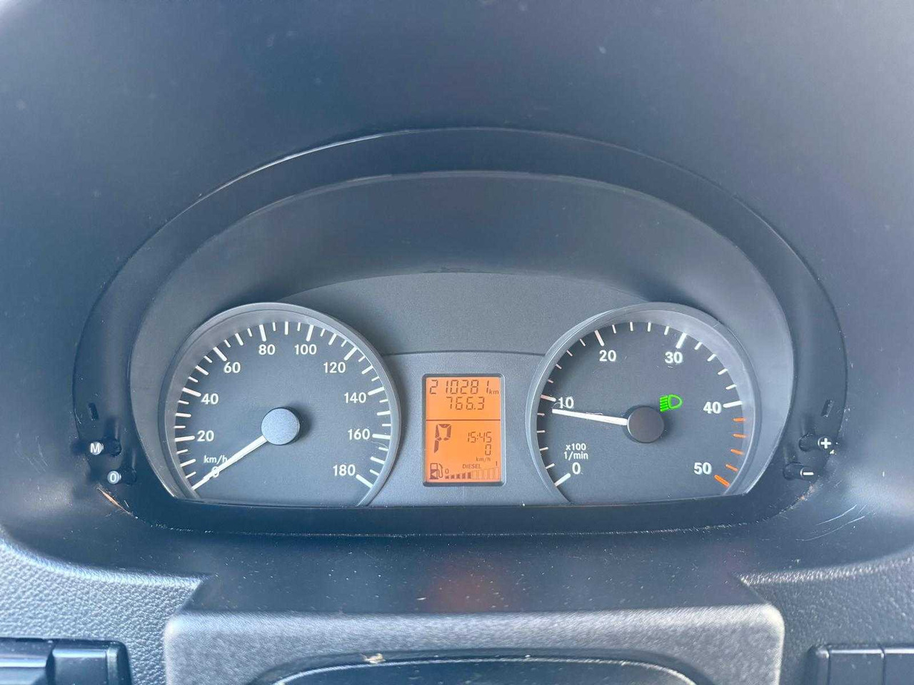 Commercial vehicle MERCEDES-BENZ - SPRINTER - 209 2.2 CDI 366 HDDC - COMMERCIAL VEHICLE: picture 15 Commercial vehicle MERCEDES-BENZ - SPRINTER - 209 2.2 CDI 366 HDDC - COMMERCIAL VEHICLE: picture 15