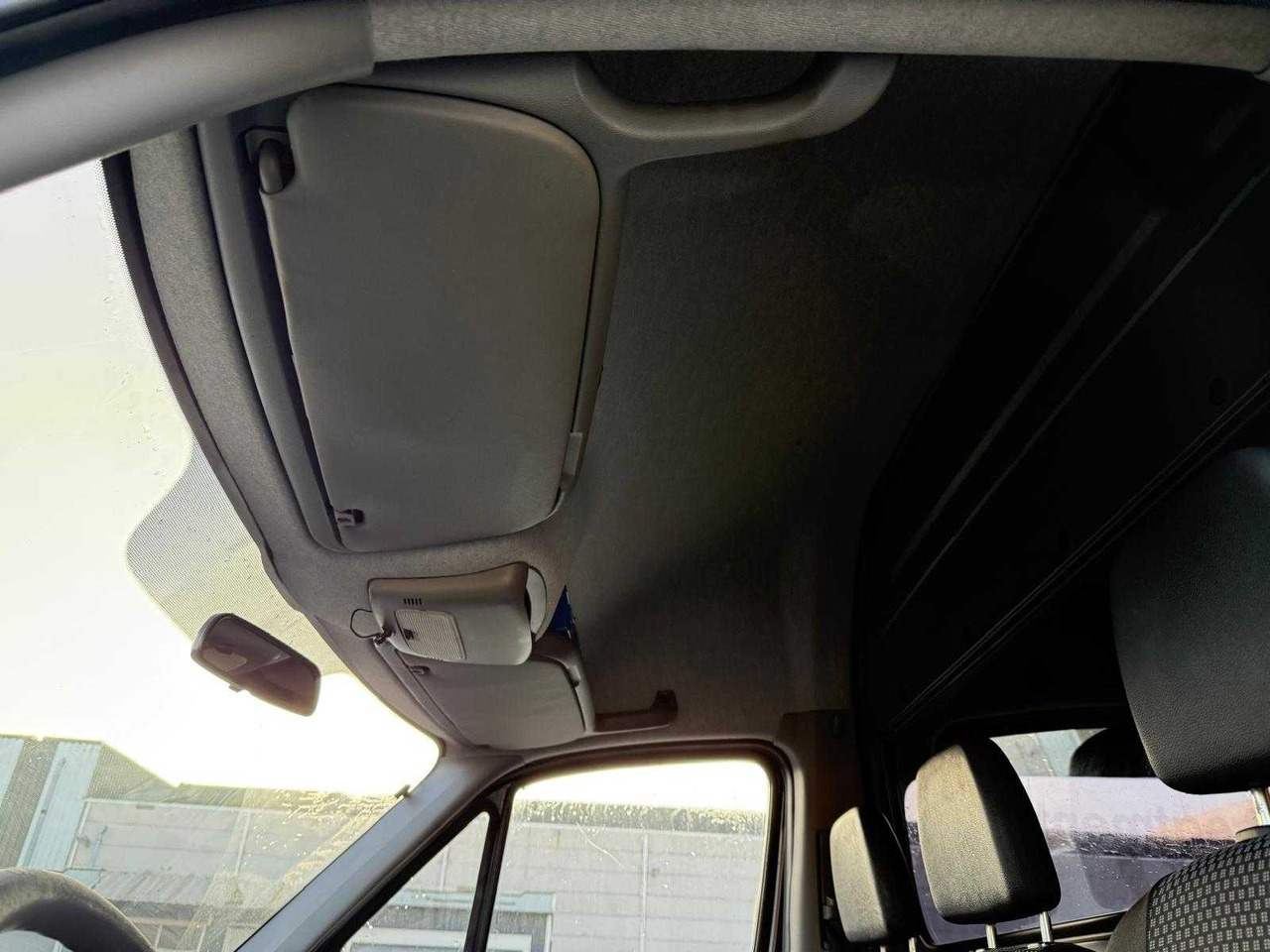 Commercial vehicle MERCEDES-BENZ - SPRINTER - 209 2.2 CDI 366 HDDC - COMMERCIAL VEHICLE: picture 19 Commercial vehicle MERCEDES-BENZ - SPRINTER - 209 2.2 CDI 366 HDDC - COMMERCIAL VEHICLE: picture 19