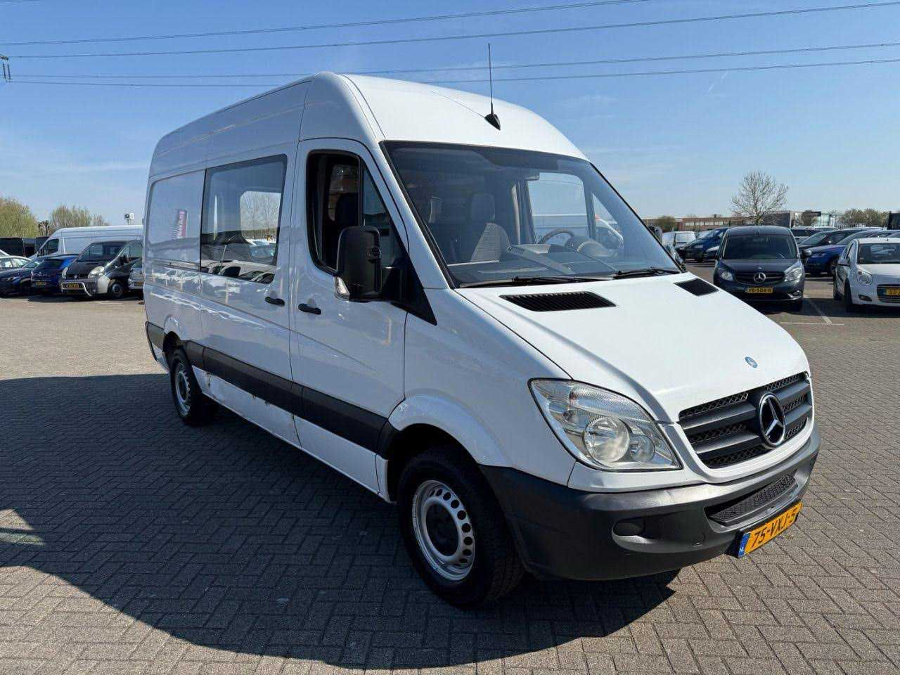 MERCEDES-BENZ SPRINTER COMMERCIAL VEHICLE - Commercial vehicle: picture 2 MERCEDES-BENZ SPRINTER COMMERCIAL VEHICLE - Commercial vehicle: picture 2