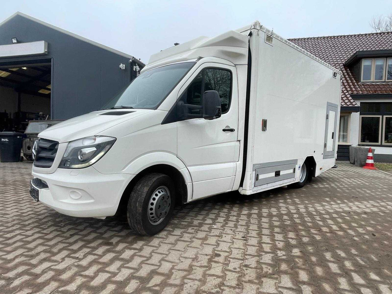 MERCEDES - SPRINTER 519 AMBULACE CAMPER - COMMERCIAL VEHICLE - Commercial vehicle: picture 1 MERCEDES - SPRINTER 519 AMBULACE CAMPER - COMMERCIAL VEHICLE - Commercial vehicle: picture 1