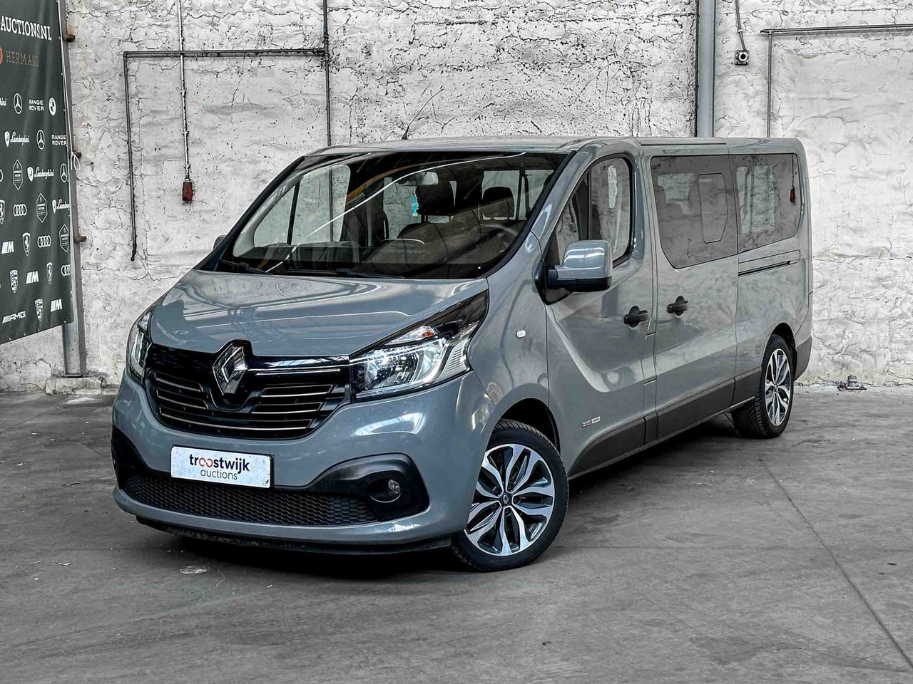 RENAULT TRAFIC 125HP 2016 COMMERCIAL VEHICLE - Commercial vehicle: picture 2 RENAULT TRAFIC 125HP 2016 COMMERCIAL VEHICLE - Commercial vehicle: picture 2
