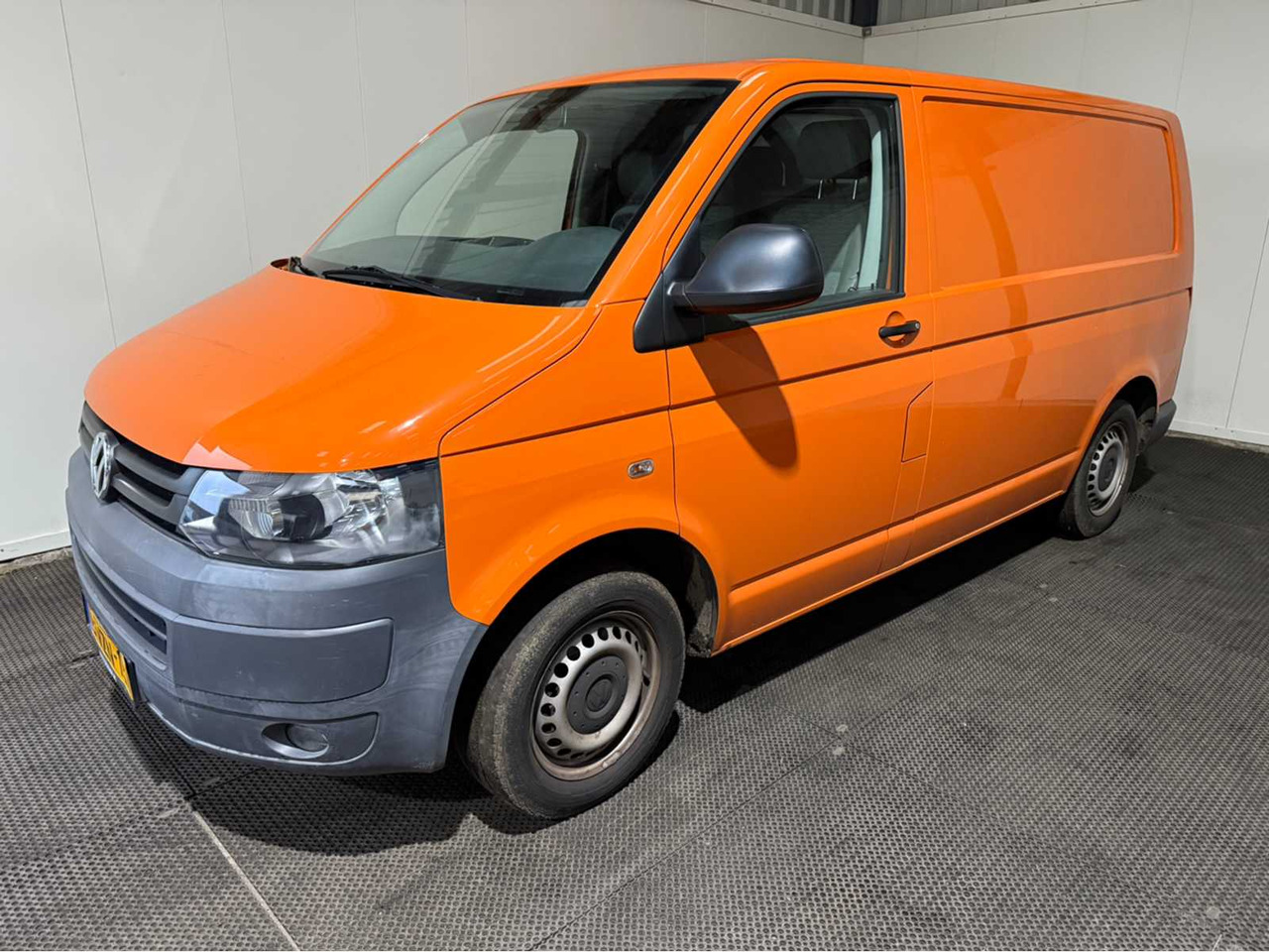 VOLKSWAGEN - TRANSPORTER - 2.0 84 HP - COMMERCIAL VEHICLE - 2012 - Commercial vehicle: picture 1 VOLKSWAGEN - TRANSPORTER - 2.0 84 HP - COMMERCIAL VEHICLE - 2012 - Commercial vehicle: picture 1