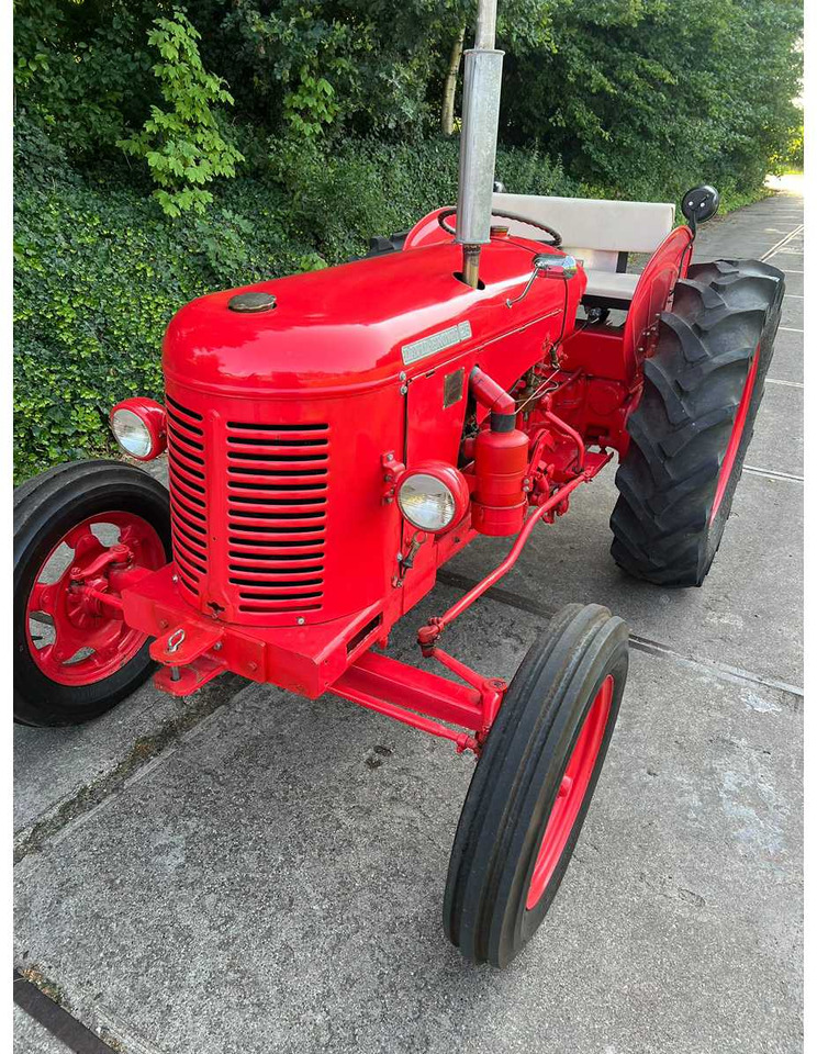 David Brown 25 - Farm tractor: picture 2 David Brown 25 - Farm tractor: picture 2