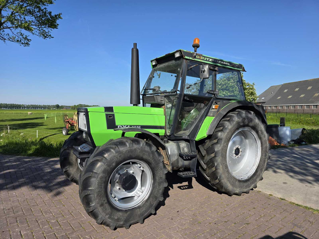 Deutz-fahr DX 4.20SE - Farm tractor: picture 1 Deutz-fahr DX 4.20SE - Farm tractor: picture 1