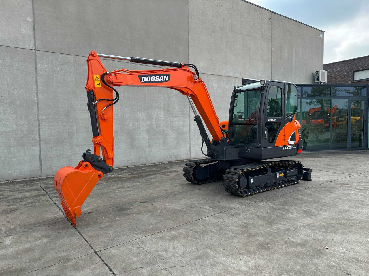 Doosan DX55-9C - Crawler excavator: picture 1 Doosan DX55-9C - Crawler excavator: picture 1