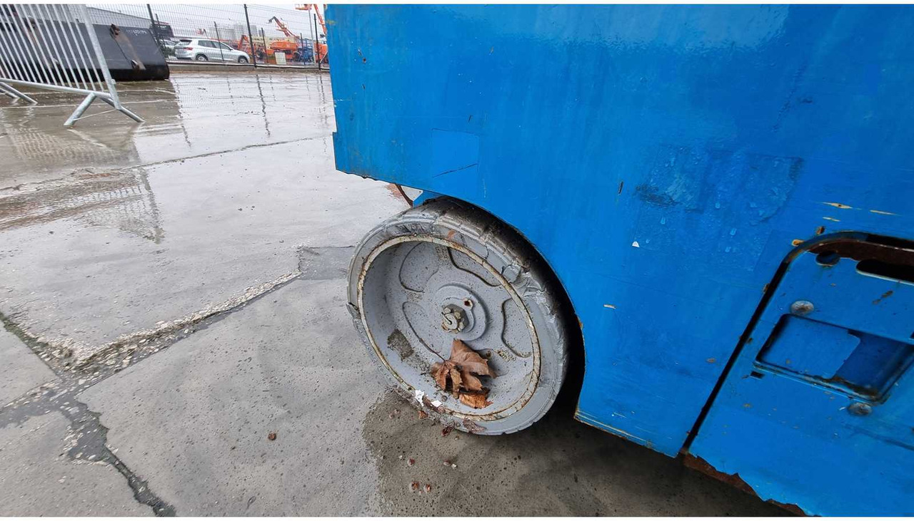 Aerial platform GENIE - GS4047 - AERIAL WORK PLATFORMS - 2015 (ESN14015029): picture 10