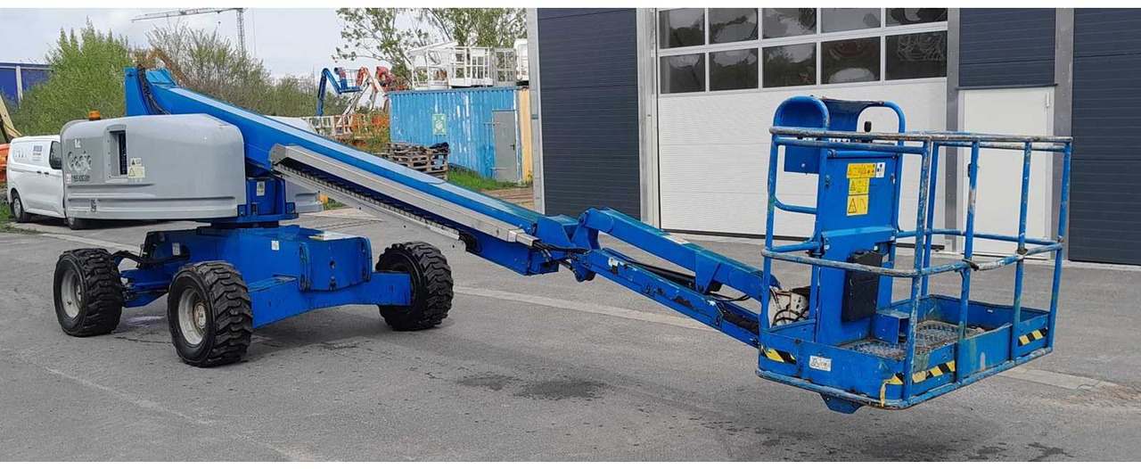 Genie S45 - Aerial platform: picture 3 Genie S45 - Aerial platform: picture 3