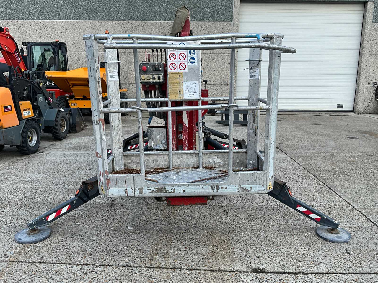 Hinowa Gold Lift 1470 - Aerial platform: picture 2 Hinowa Gold Lift 1470 - Aerial platform: picture 2
