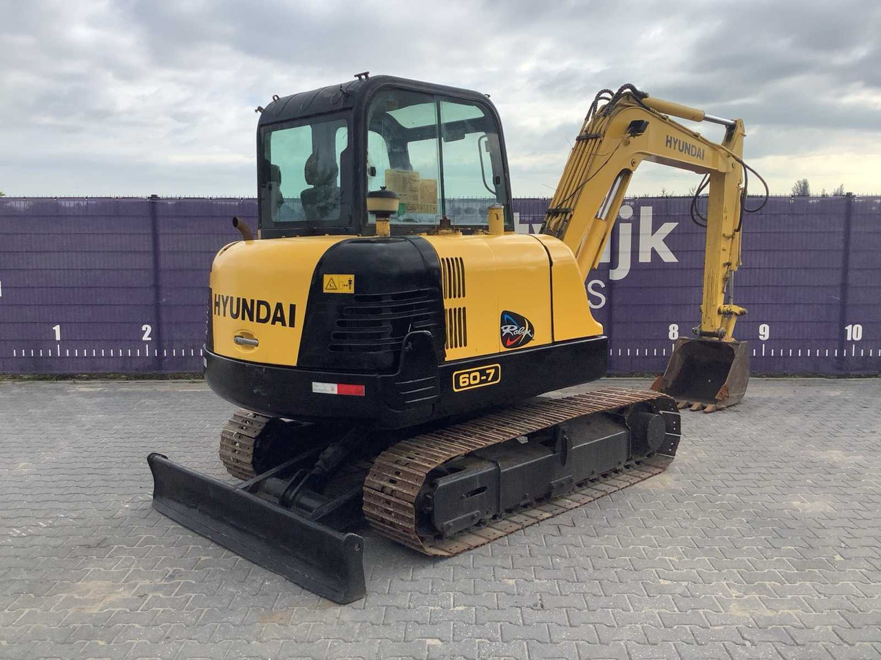 Hyundai R60-7 - Mini excavator: picture 3 Hyundai R60-7 - Mini excavator: picture 3