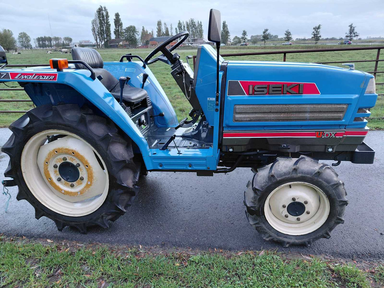Iseki TA207 - Mini tractor: picture 3 Iseki TA207 - Mini tractor: picture 3