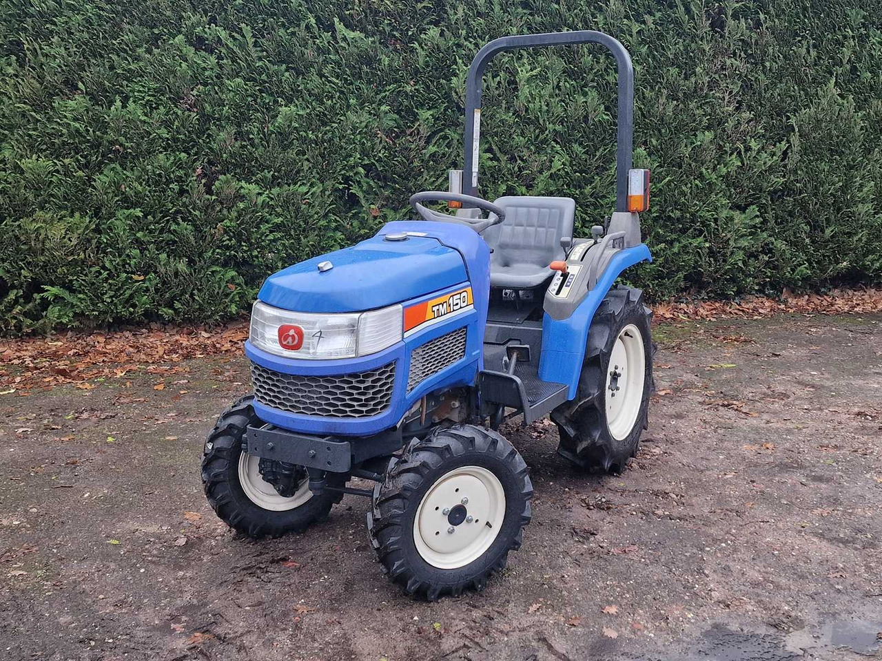 Iseki TM 150 - Municipal tractor: picture 2 Iseki TM 150 - Municipal tractor: picture 2