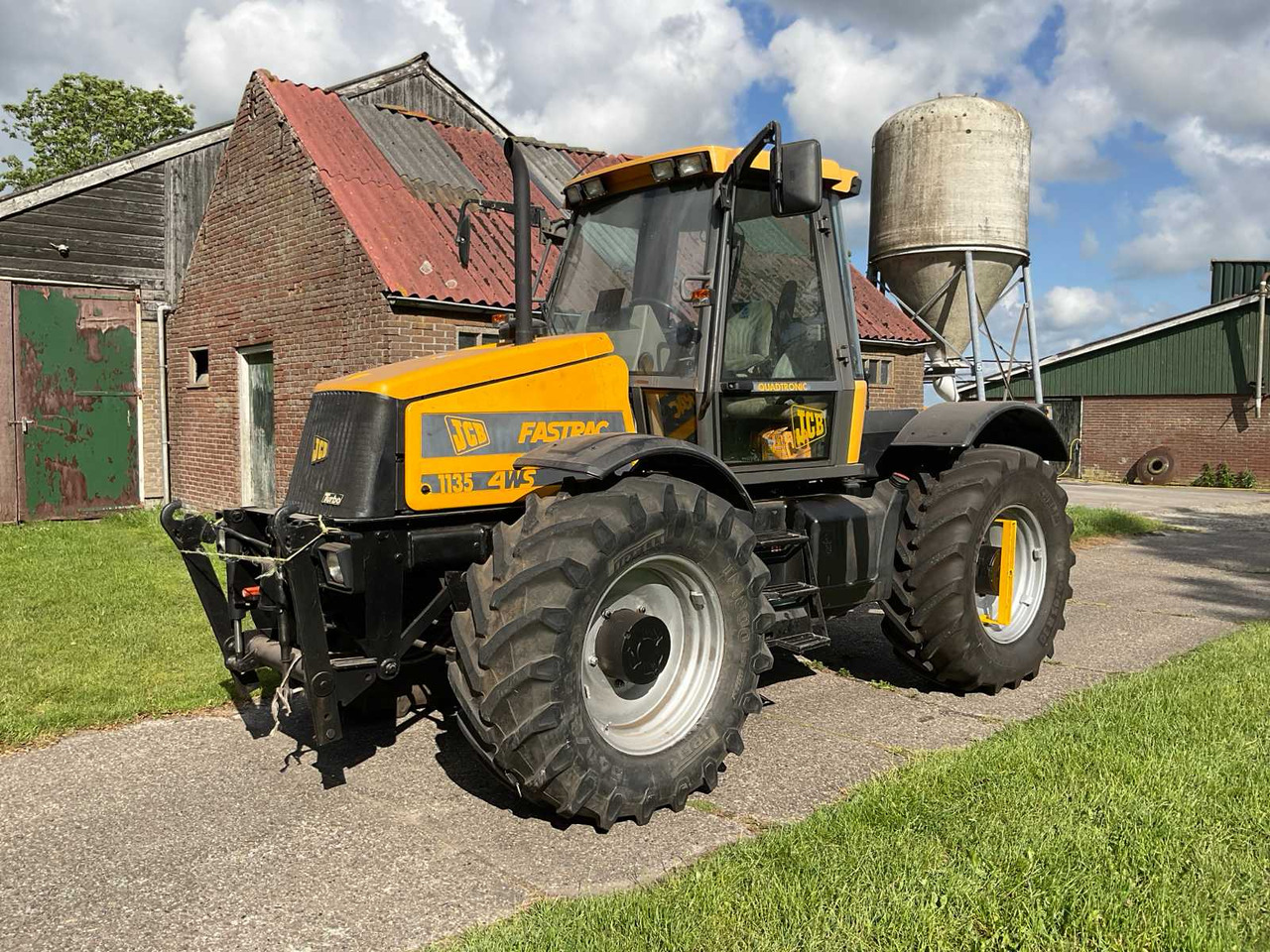 JCB Fastrac 1135 4WS - Farm tractor: picture 1 JCB Fastrac 1135 4WS - Farm tractor: picture 1