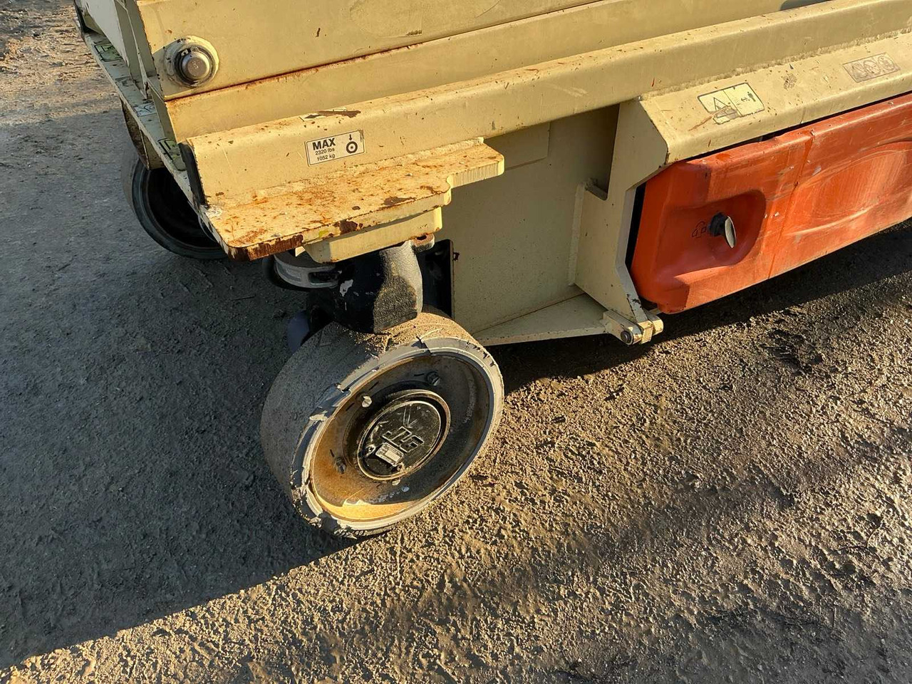 Aerial platform JLG - 3246ES - AERIAL WORK PLATFORMS - 2011 (ESN11811014): picture 7