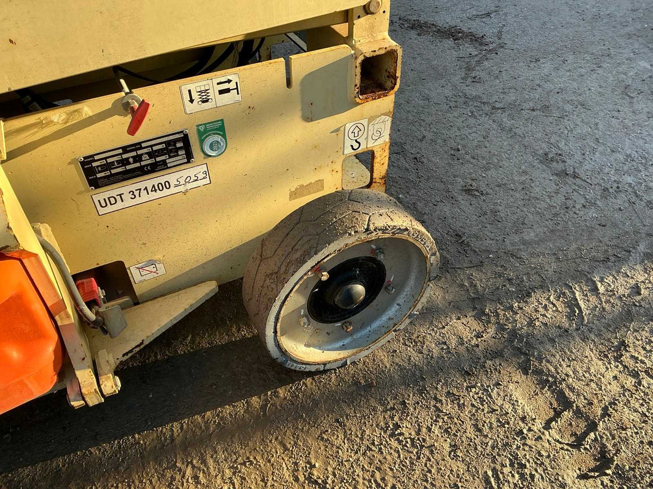 Aerial platform JLG - 3246ES - AERIAL WORK PLATFORMS - 2011 (ESN11811014): picture 8