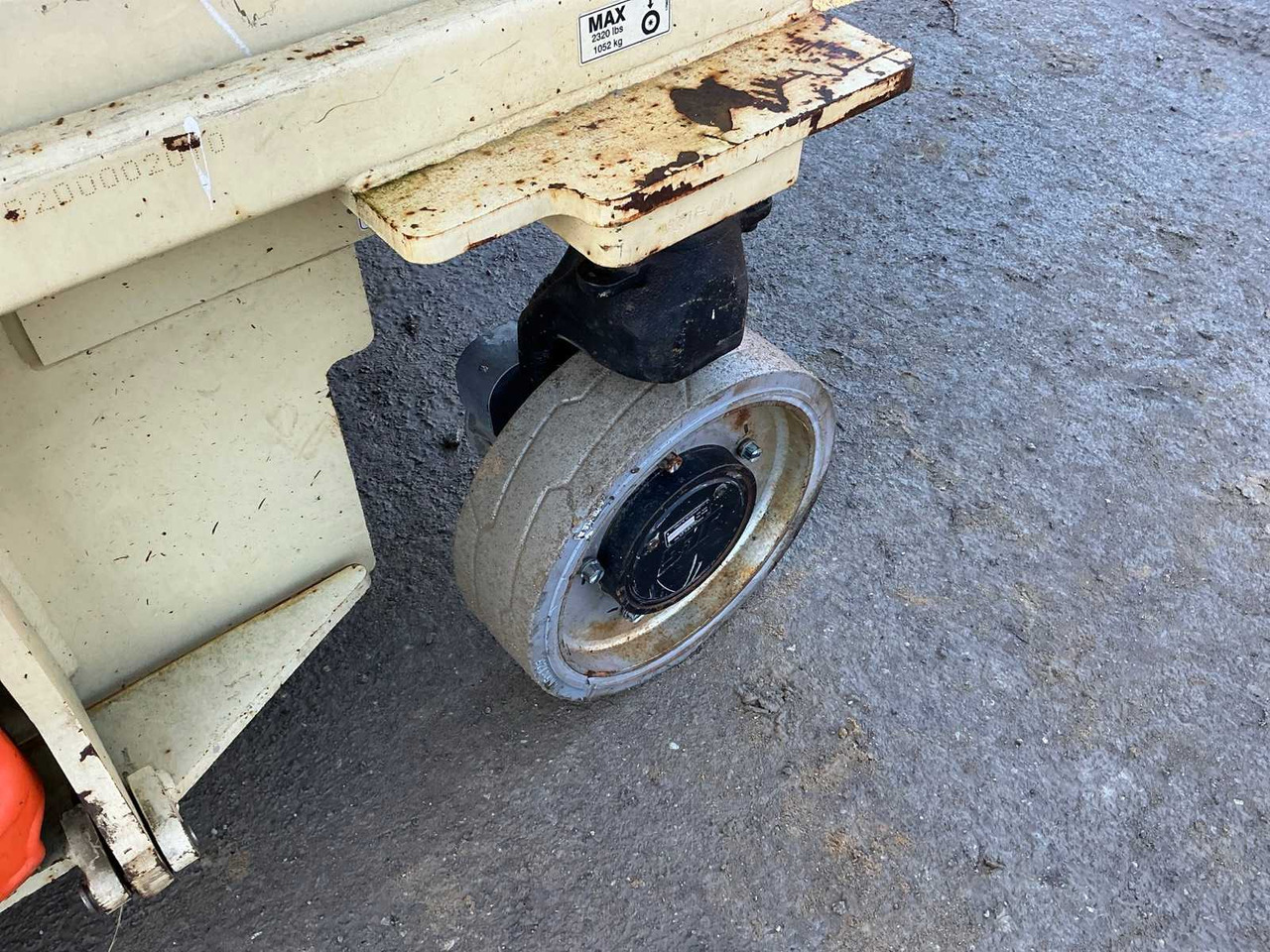 Aerial platform JLG - 3246ES - AERIAL WORK PLATFORMS - 2011 (ESN11811014): picture 10